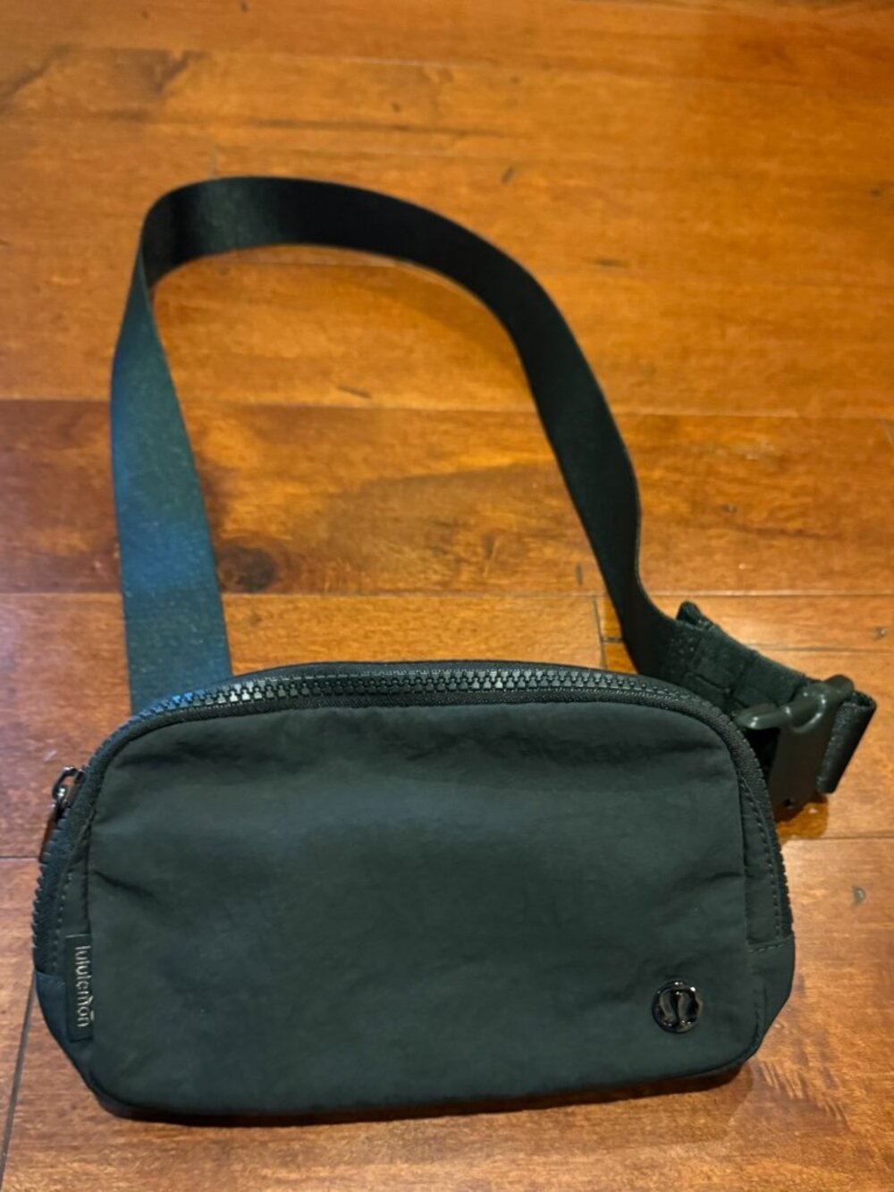 Everywhere Belt Bag 1L  1 x Rainforest Green